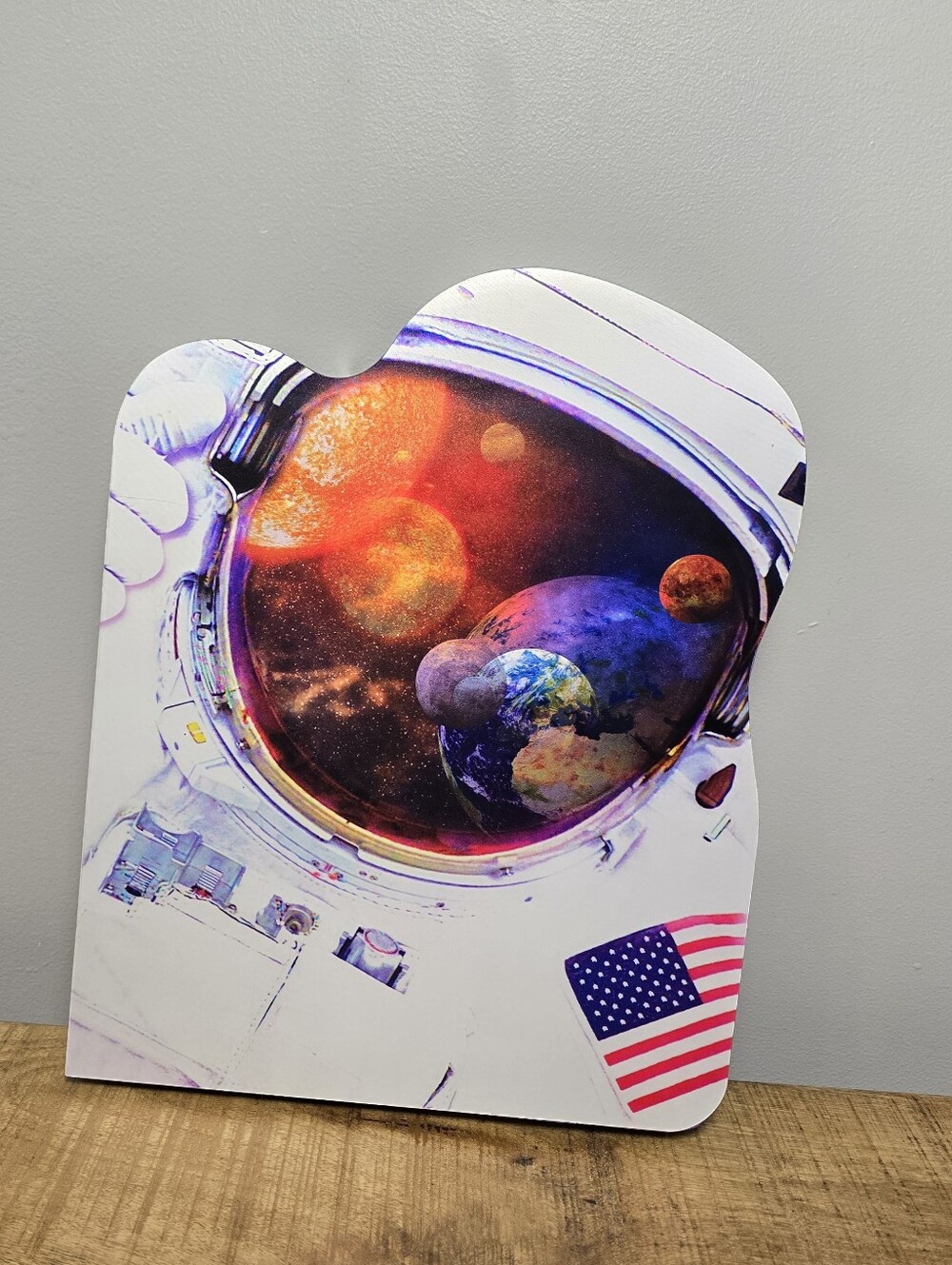 Learning Adventures Space - Case With Book, Cards And Figurines.